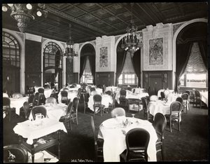 Sala de jantar no hotel Copley Plaza, Boston, 1912 ou 1913 (impressão em gelatina de prata)